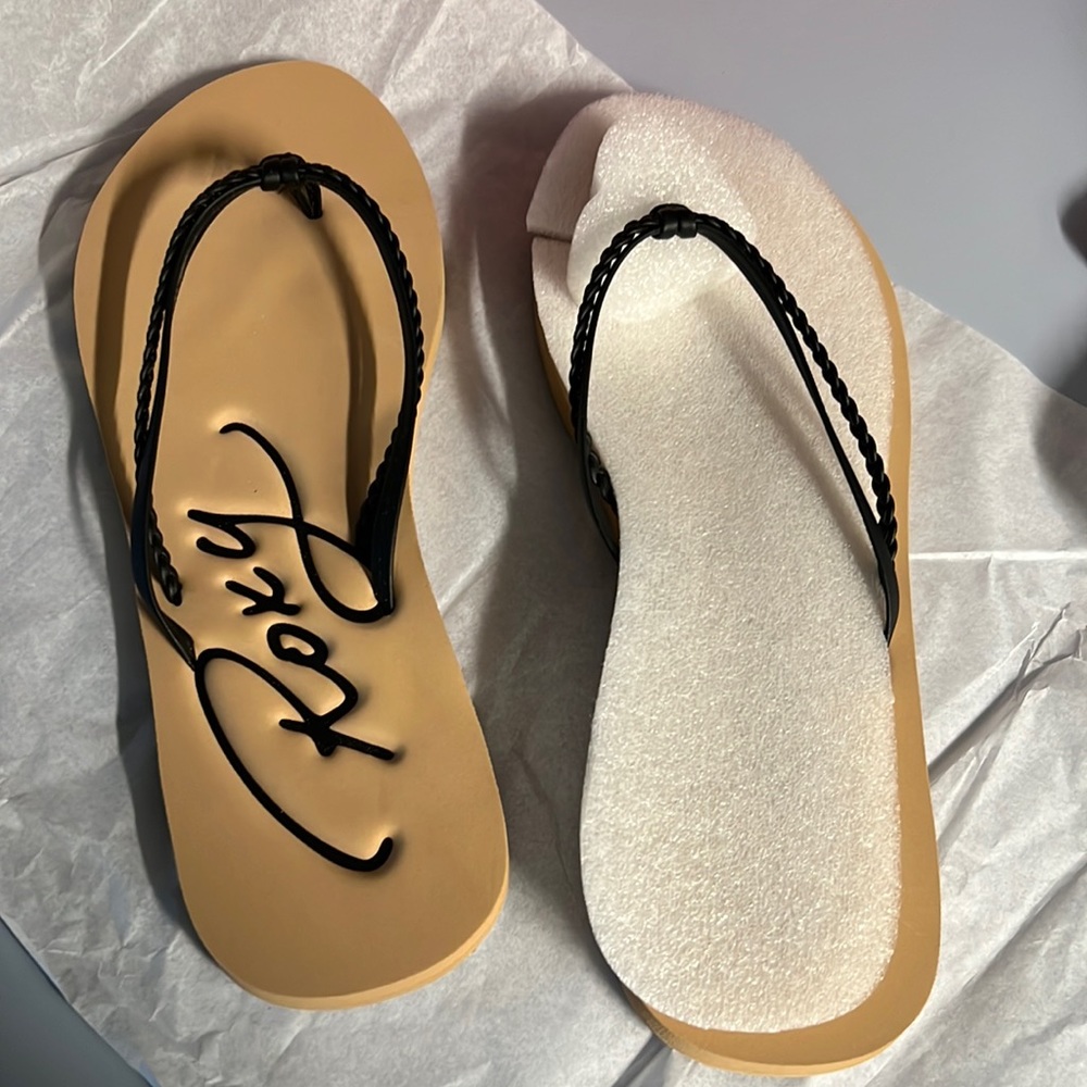 Brand new, Roxy flip flops